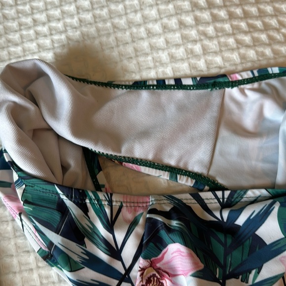 Tankini set. Size medium - Picture 3 of 6